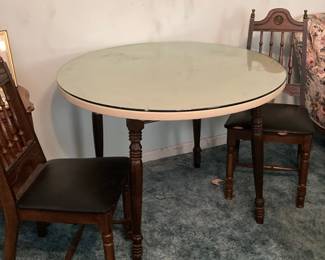 East West Furniture 3-Piece Round Dining Table Set
