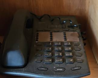 Telrad Avanti 3015DF Multi-Line Business Telephone