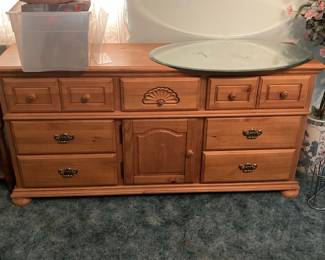 Broyhill Furniture Solid Oak Country French Style 68" Eight Drawer Dresser