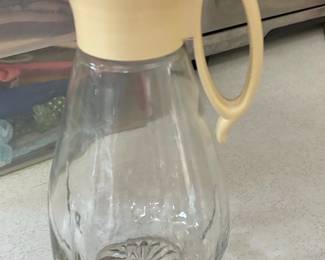 Vintage Log Cabin Syrup Dispenser with Plastic Lid