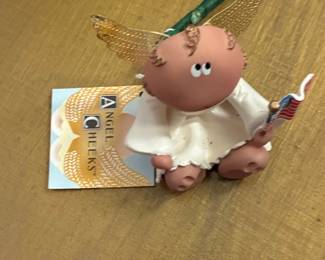 Angel Cheeks Patriotic Angel Figurine by Russ Berrie (Kirk's Kritters)