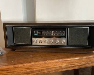 RCA Solid State AM/FM Stereo Radio RLC75W