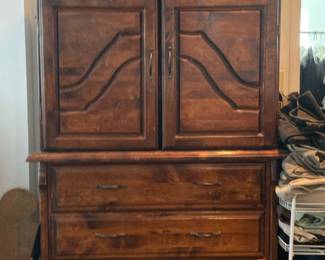 Ethan Allen Country French Collection Door Chest