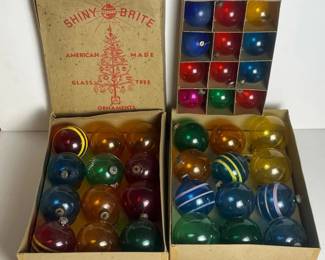 212 vintageglasschristmasornamentsshiny
