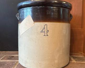 135 vintagestonewarecrockwithbrowntopg