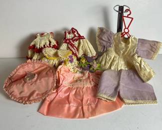 199 vintagedollclothesandaccessorieswit