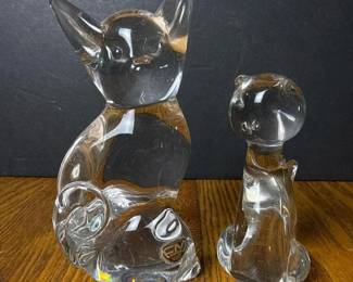 054 pairofglasscatanddogfigurines