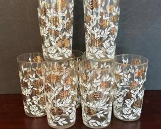 092 eightfloralgoldandwhiteglasstumble