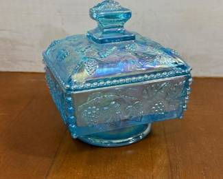 098 blueiridescentglassliddedcandydish