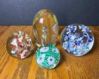 033 artglasspaperweights