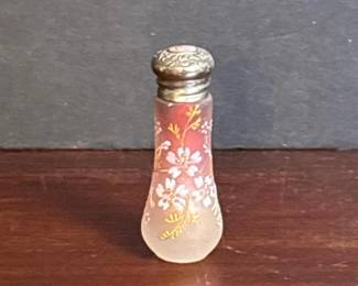 027 vintagefloralfrostedglassperfumebot