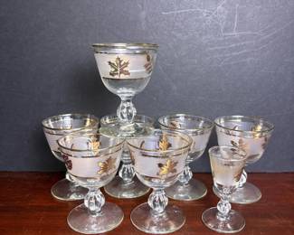 093 eightpiecevintagegoldleaffrostedgl