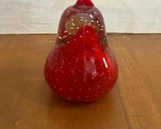 108 redartglasspearpaperweight