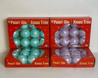 214 pearlgloxmastreeplasticornamentsby