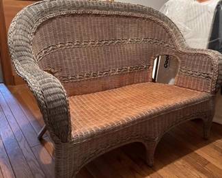 020 wickersetteeinthevictorianstyle