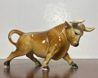 149 glossybrownceramicbullfigurine