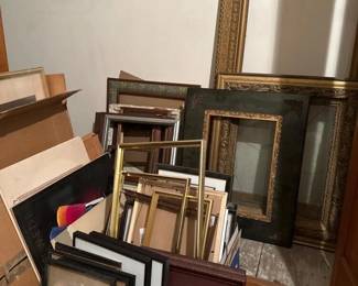 400 assortedmodernvintageandantiquefram