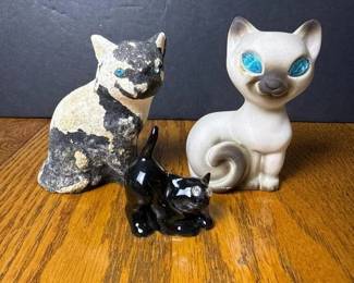 031 catfigurinesinmidcenturymodernstyl
