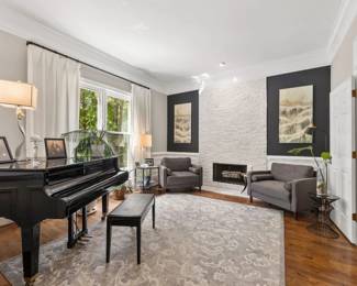 3610 Mansions 8 Piano