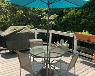 Round Patio Table Umbrella