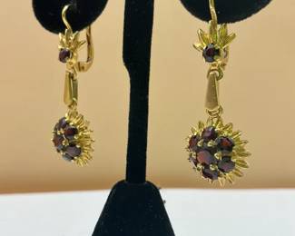 18k Garnet Drop Earrings
