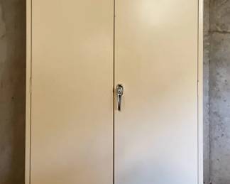 Tennsco Cabinet