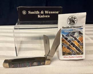 Smith  Wesson Cuttin Horse Abalone Stockman Pocket Knife CK1028A w Bo