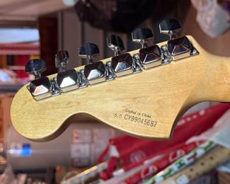 Fender Squier Affinity Stratocaster 