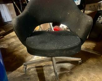 Eero Saarinen Exective office Chair for Knoll
