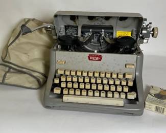 Royal Typewriter, Vintage