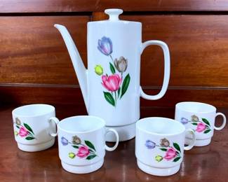 Vintage White Ceramic CoffeeTea Pot With Four Matching Cups