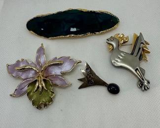 Assorted Vintage Costume Jewelry Brooches: Orchid, Bird, and Agate-Style