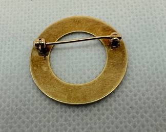 14K Yellow Gold Engine Turned Circle Brooch