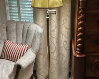 Brass Floor Lamp - Vintage 