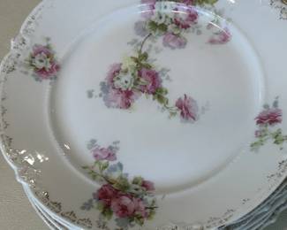 Dinnerware 