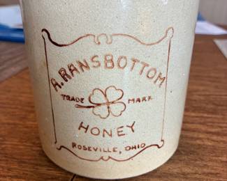Vintage pottery-Roseville, Ohio crock. Utensil holder-sized