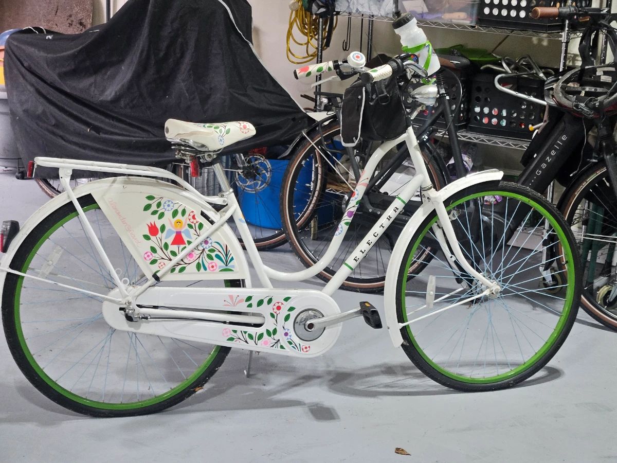 Electra 26" Cruiser Bike