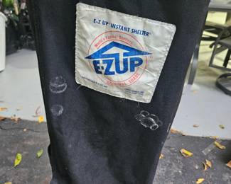 EZ Up Shelter with side Panels