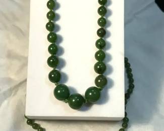 Graduated Stone Bead Necklace