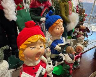 Christmas Vintage Carolers