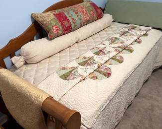 Day bed with spread included
