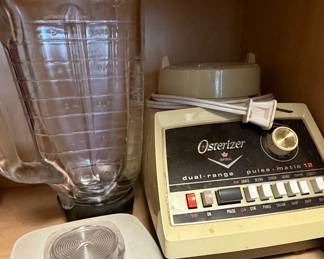 Vintage Osterizer Imperial Pulse-Matic 12 Blender