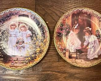 Sandra Kuck 'Sister's Love Forever' Plates (Set of 2)