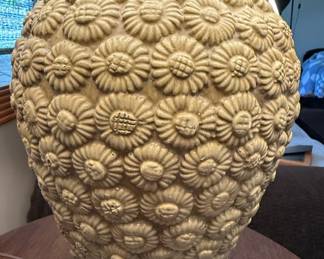 Floral Relief Ceramic Table Lamp Style