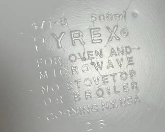 Pyrex Autumn Harvest 471-B Casserole Dish