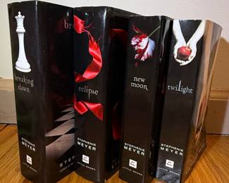 Twilight Saga 4-Book Hardcover Set