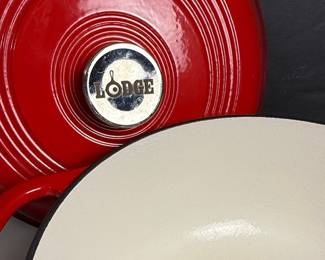 Lodge 6 Quart Enameled Cast Iron Dutch Oven