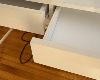 White Metal Frame Writing Desk Style