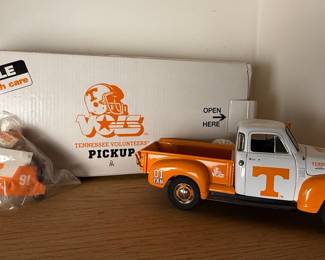 Danbury Mint Tennessee Volunteers 1953 Chevy Truck