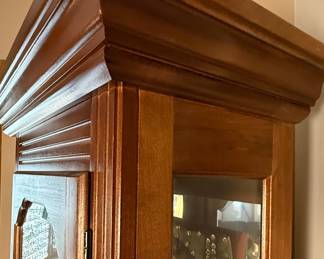 Traditional Style Corner Curio Display Cabinet